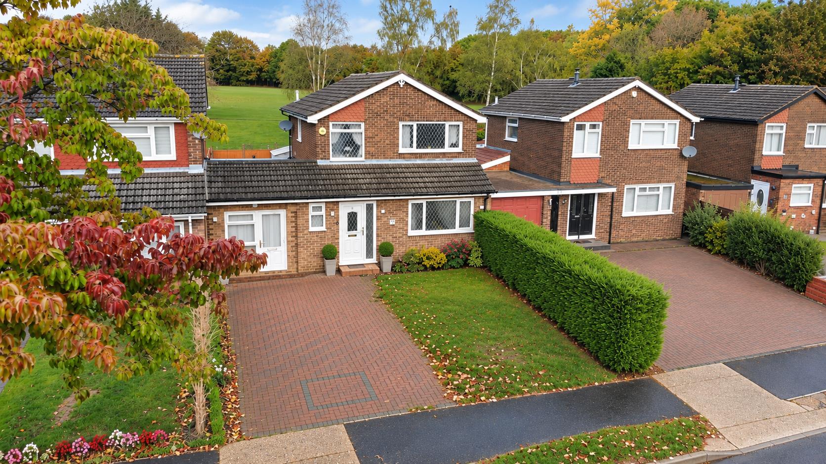 4 bed property in Sutherland Grove, Milton Keynes